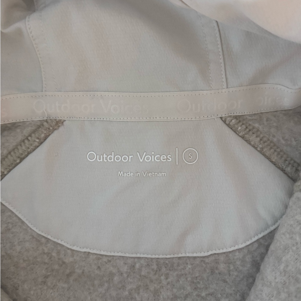 Outdoor Voices Two-Tone Fleece Hoodie S - Picture 5 of 7